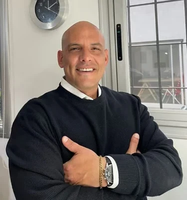 Lic. Lisandro Jury — Director y Fundador del Programa Amanecer
